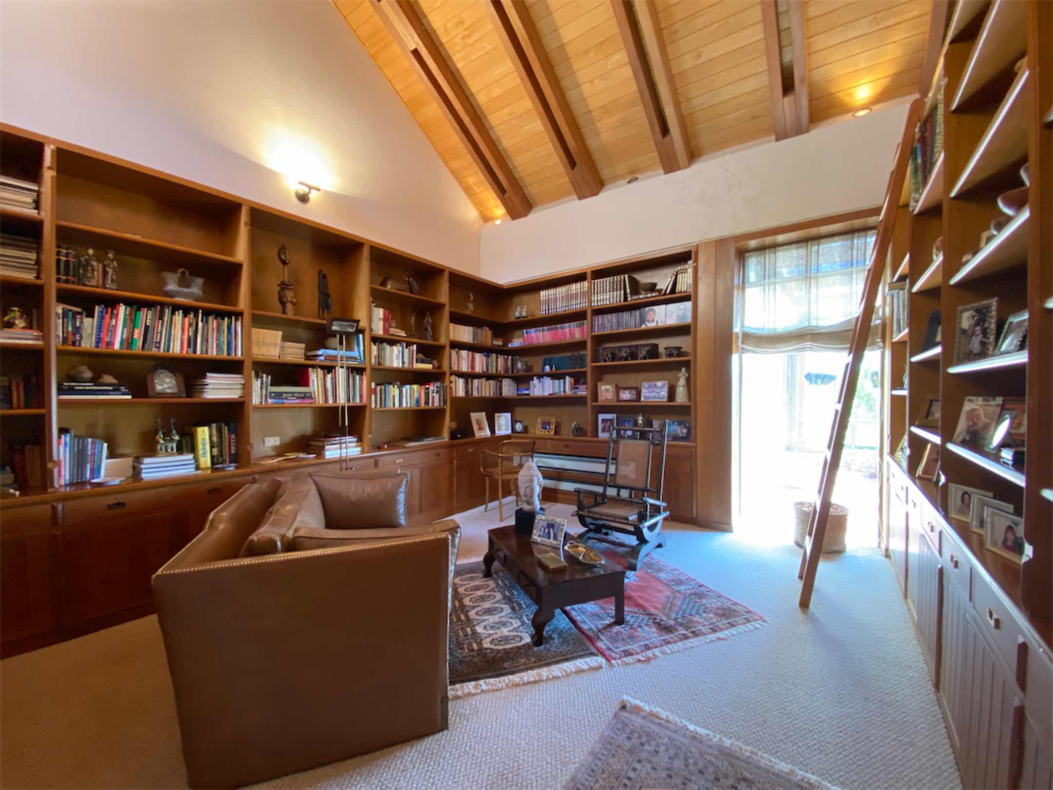 Linda casa campestre de 351 m2 en conjunto cerrado, Sikasue – La Calera