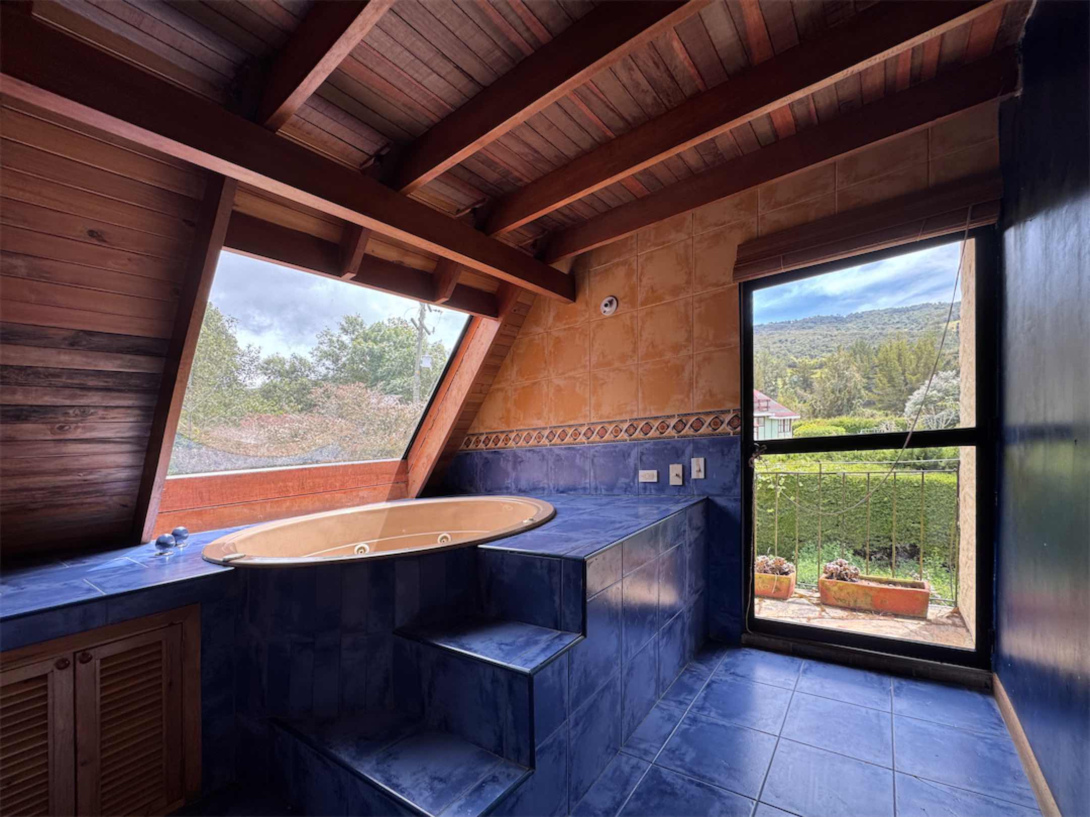 Linda casa campestre de 330m2 a las afueras de Bogotá. El Fraylejonal, La Calera