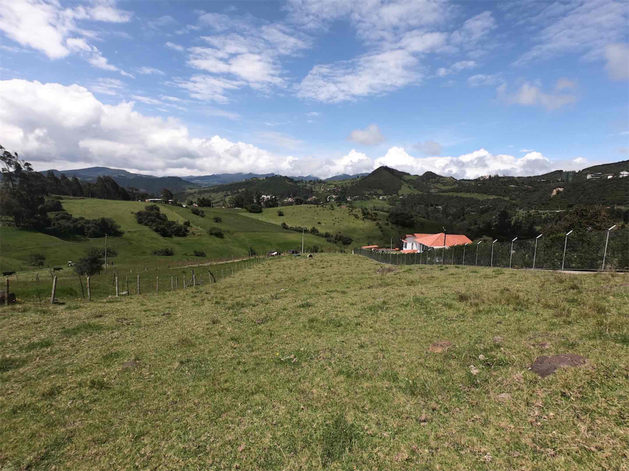 Bien ubicado y con linda vista. 3.790 m2 en San Rafael, La calera
