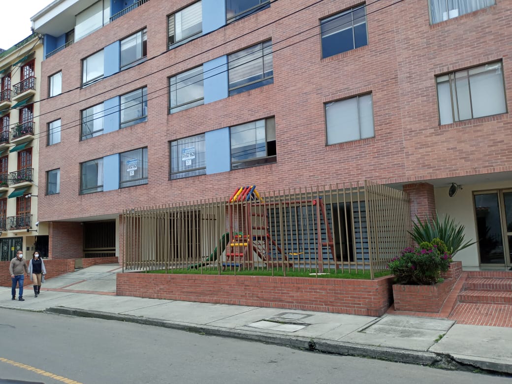 Apartamento interior iluminado de 60 m2 en El Batan
