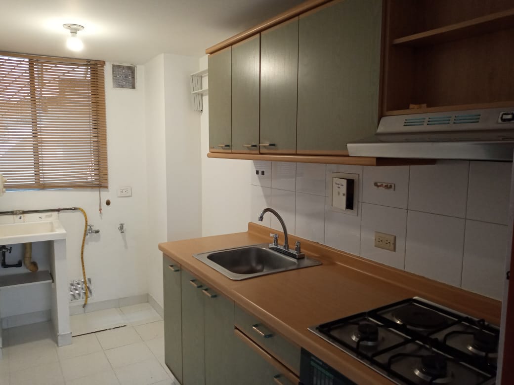 Apartamento interior iluminado de 60 m2 en El Batan