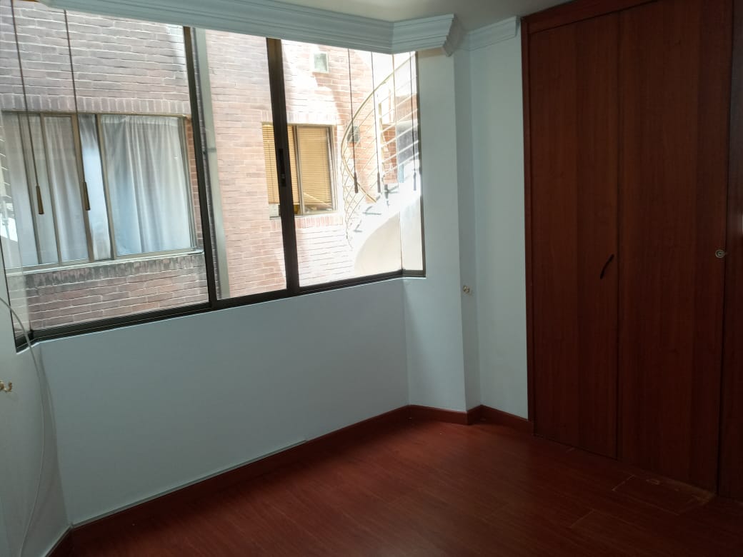 Apartamento interior iluminado de 60 m2 en El Batan