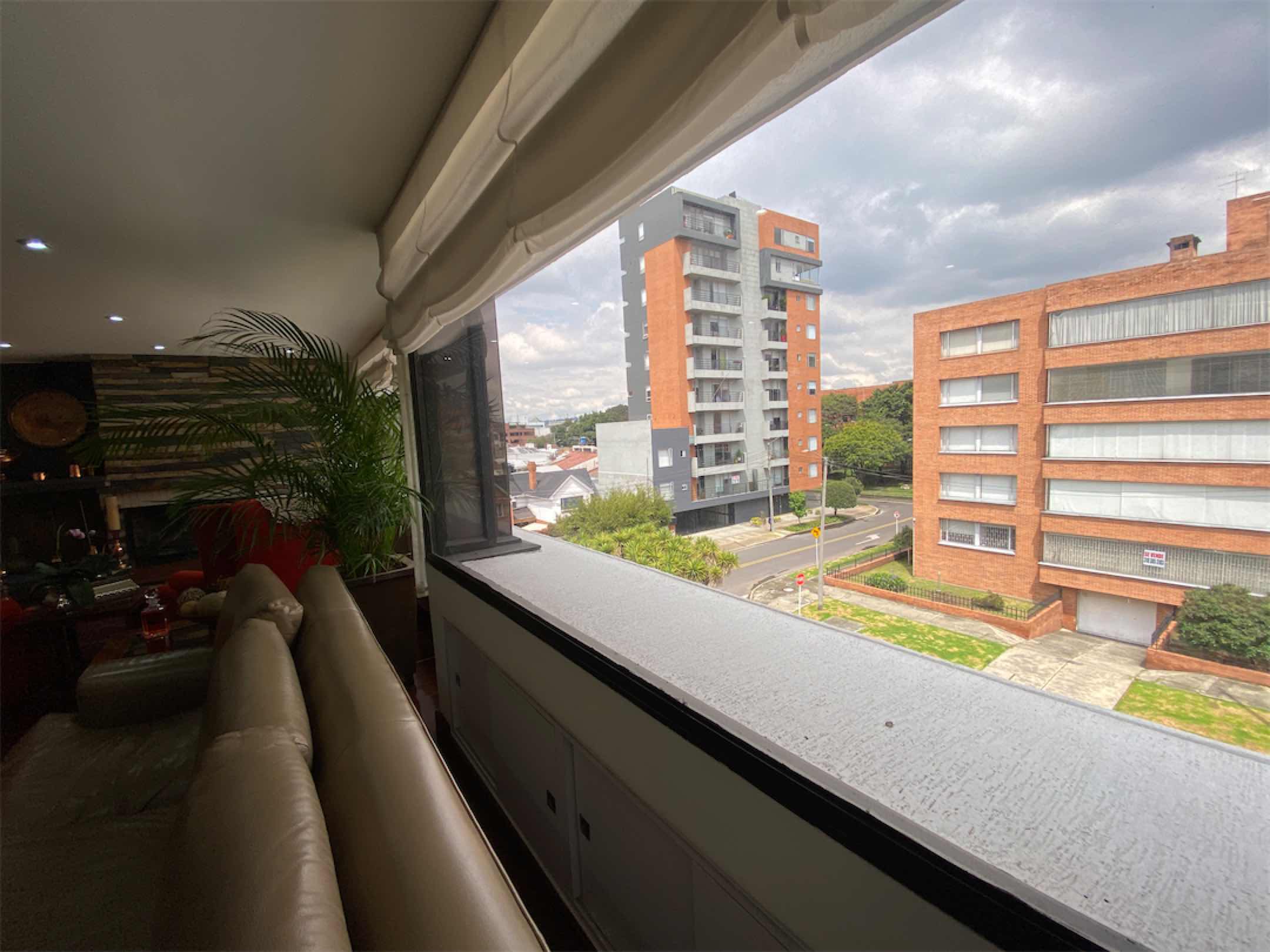Lindo apartamento remodelado de 240m2, en Santa Bárbara