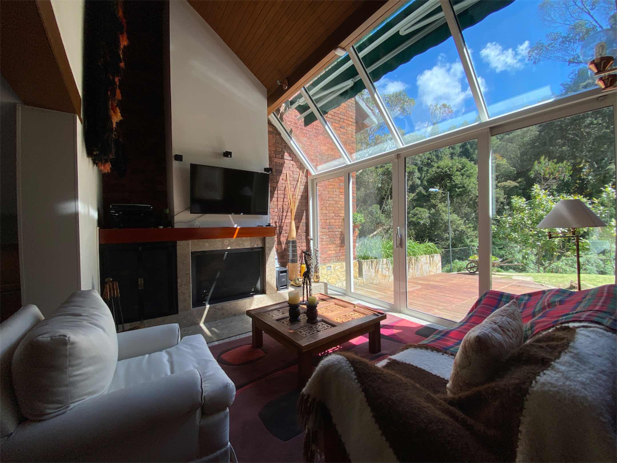 Espectacular casa de 500 m2 antes del peaje vía La Calera