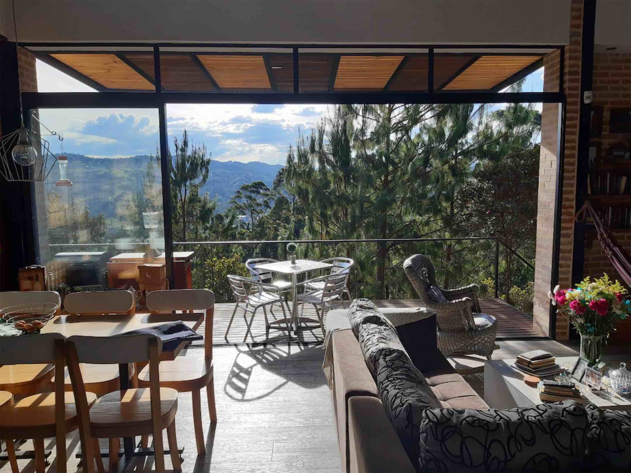 Moderna casa campestre de 238m2 en condominio, Guarne – Antioquia
