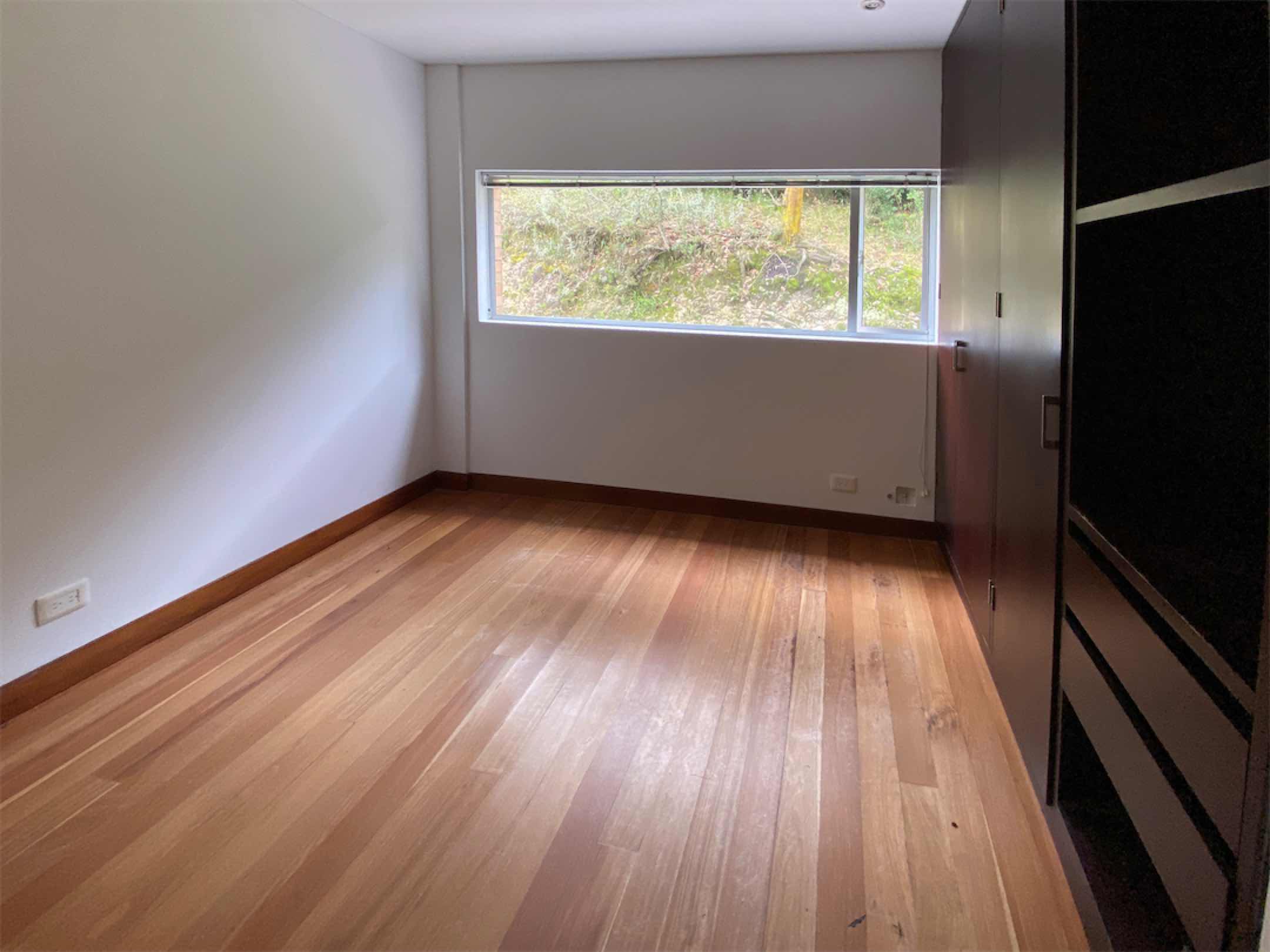 Moderna casa estilo Bauhaus de 410m2 en El Hato, Zona 6, La Calera