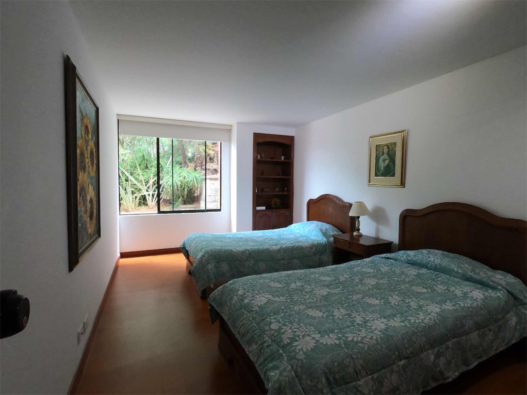 Lindo apartamento dúplex de 205m2 más terraza en Bosque de Pinos