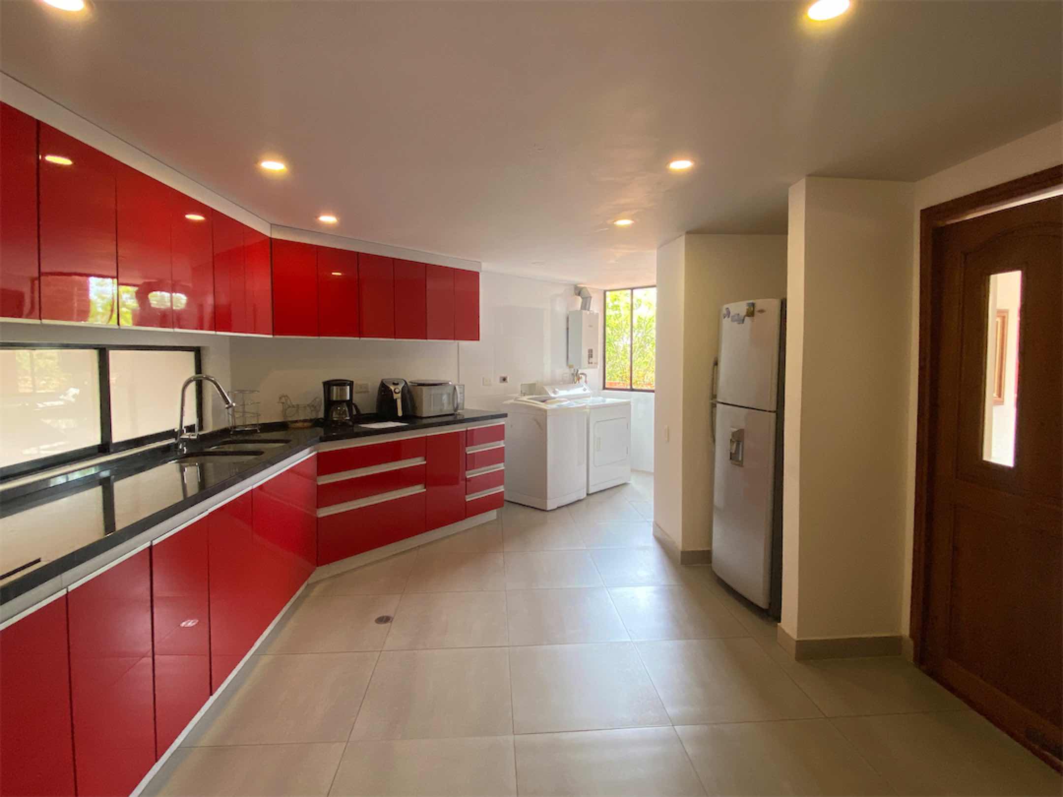 Lindo apartamento dúplex de 205m2 más terraza en Bosque de Pinos