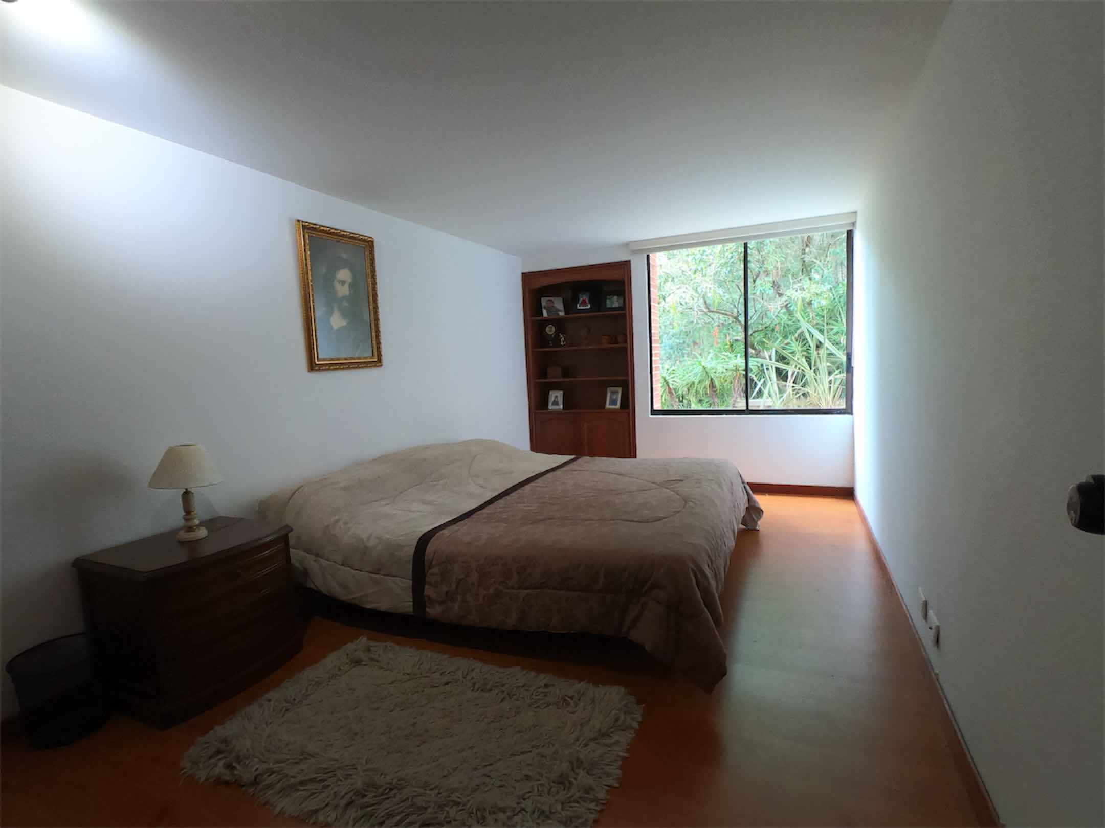Lindo apartamento dúplex de 205m2 más terraza en Bosque de Pinos
