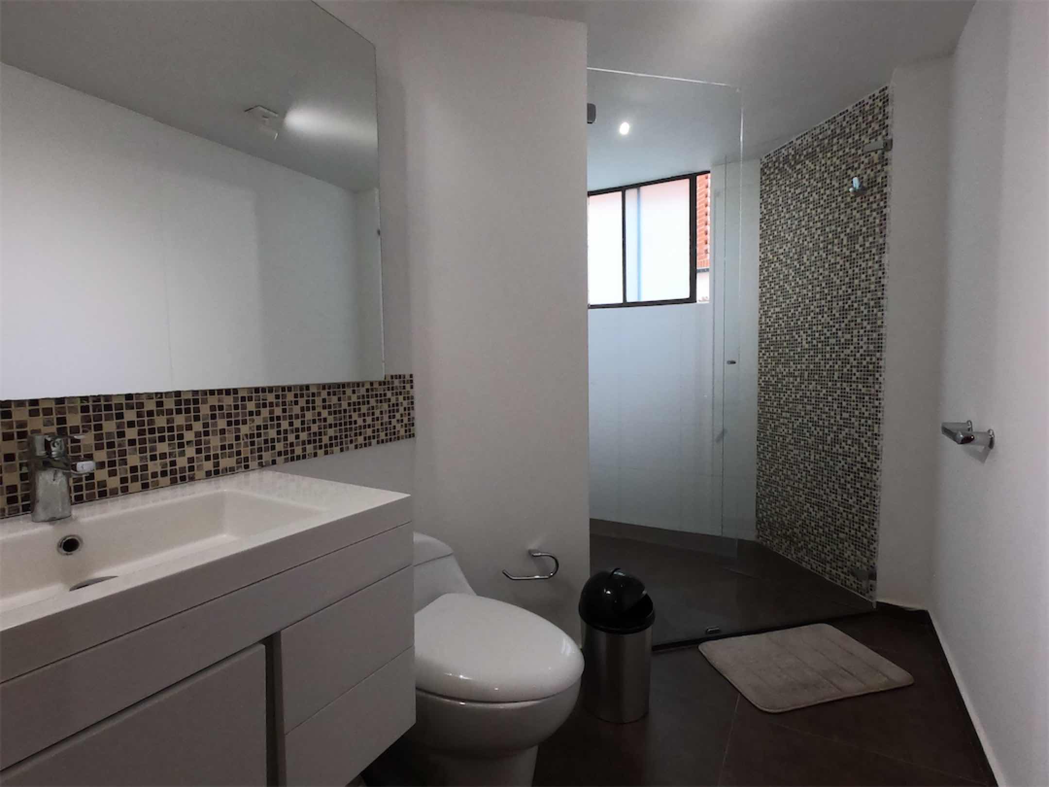 Lindo apartamento dúplex de 205m2 más terraza en Bosque de Pinos