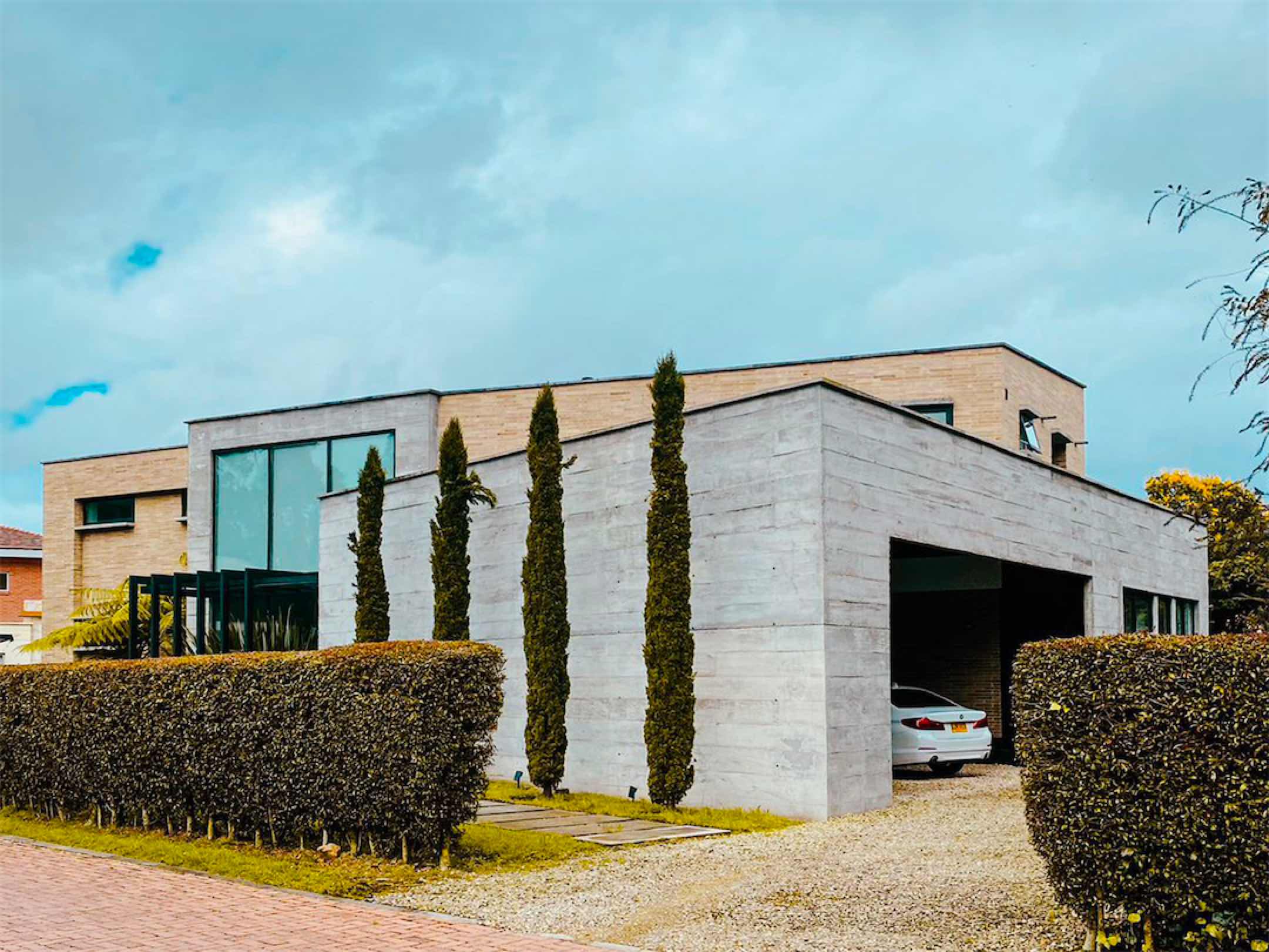 Linda casa contemporánea de 440m2 en Hacienda San Sebastián, Bogotá