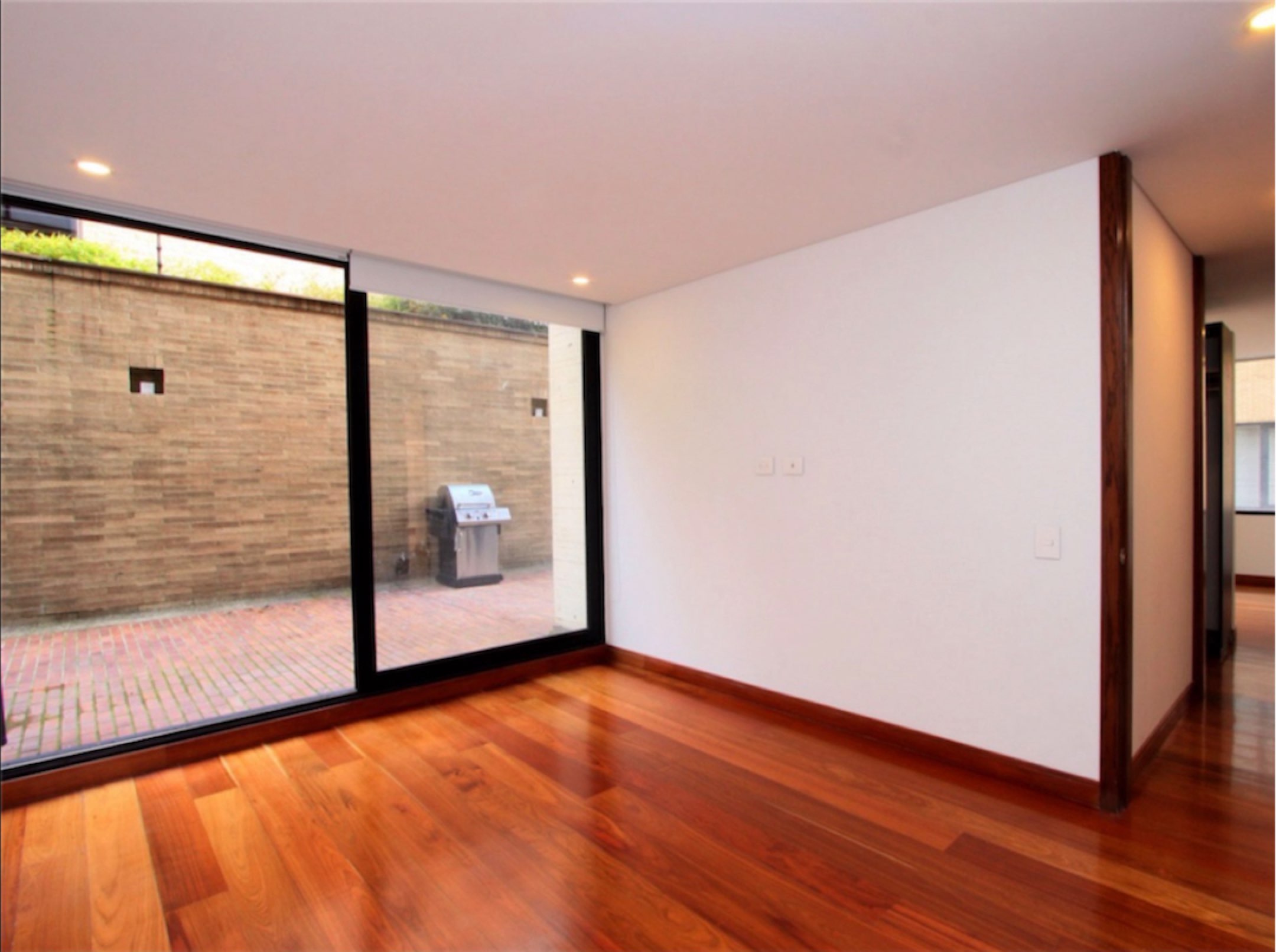 Lindo apartamento de 274 m2 + terraza de 81m2 en Cabrera / Altos del Retiro