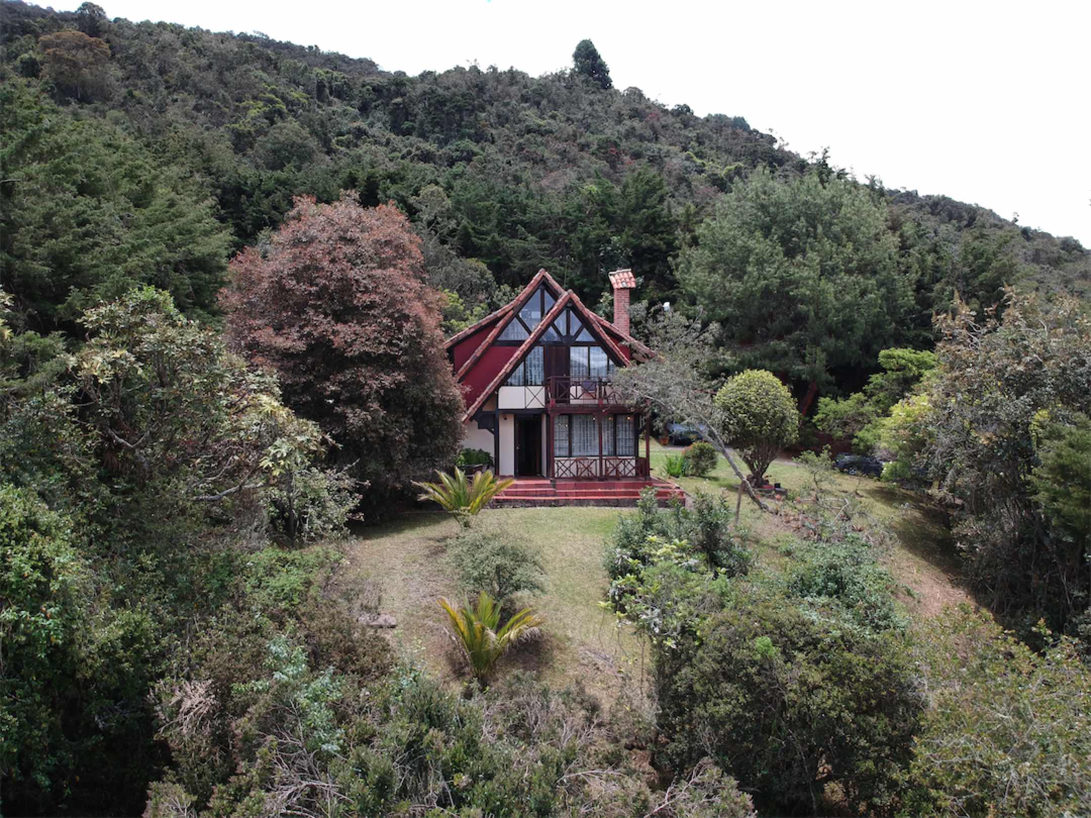 Encantador chalet campestre frente al Embalse San Rafael. La Calera – Cundinamarca
