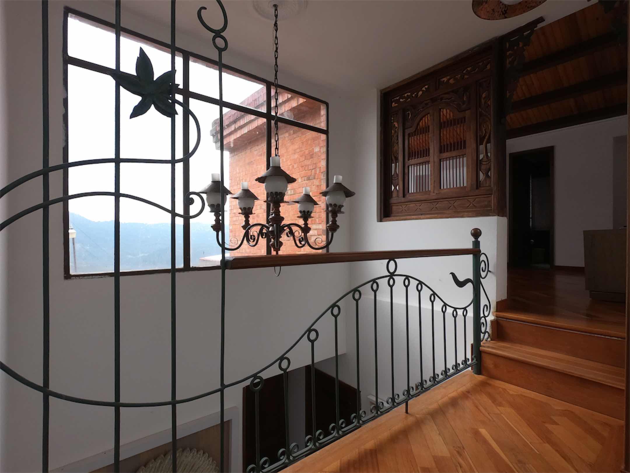 Linda casa de 380m2 en Conjunto Cerrado Bosques de La Calera-Cund
