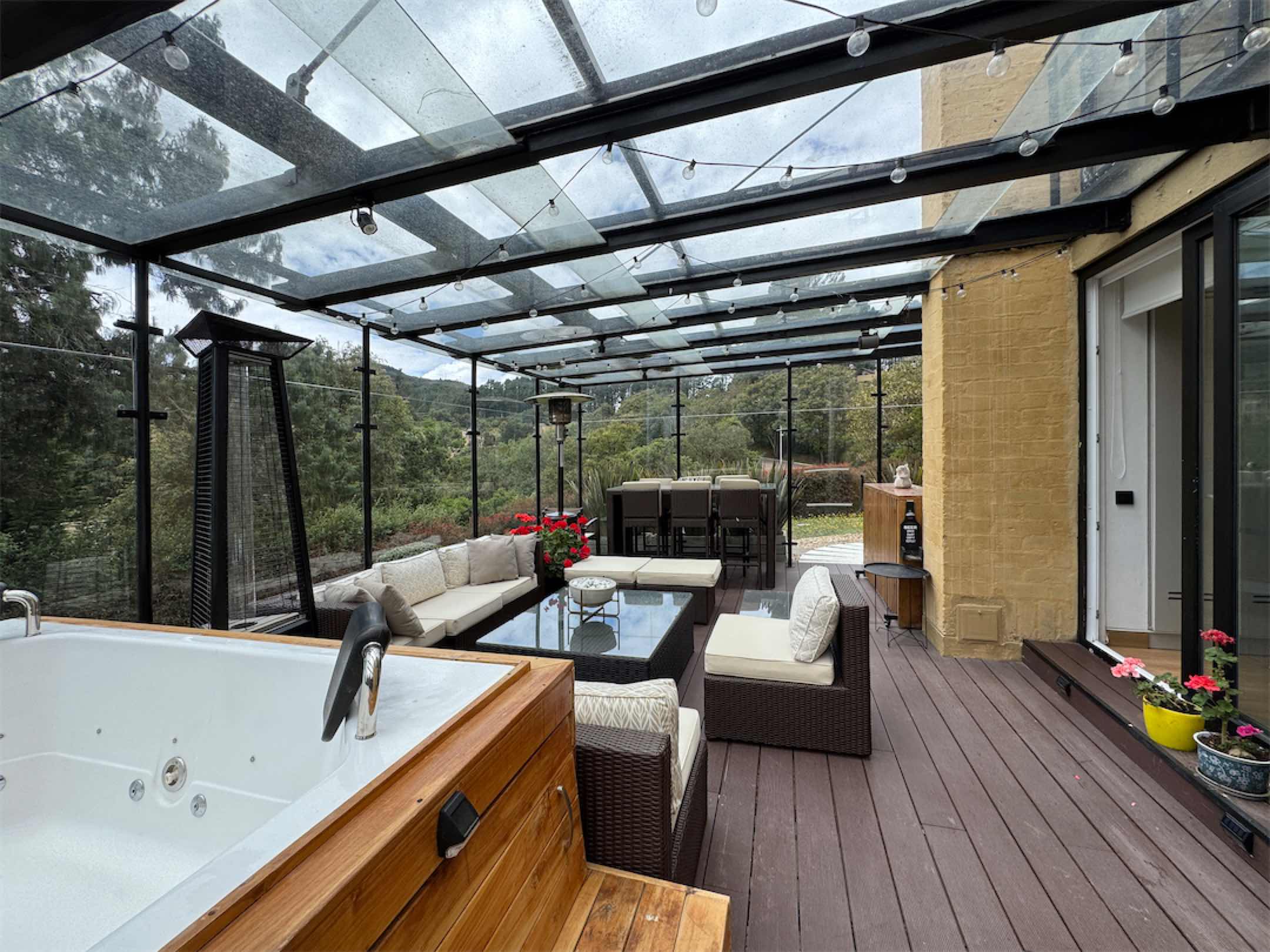 Linda casa de 340m2 con todo lo que sueñas, en Arboretto, vía La Calera