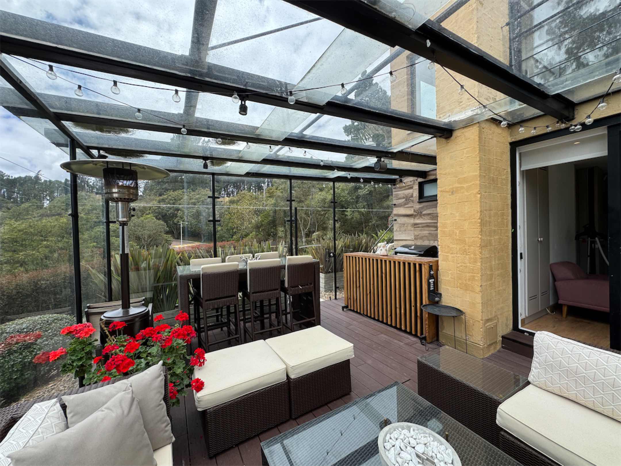 Linda casa de 340m2 con todo lo que sueñas, en Arboretto, vía La Calera