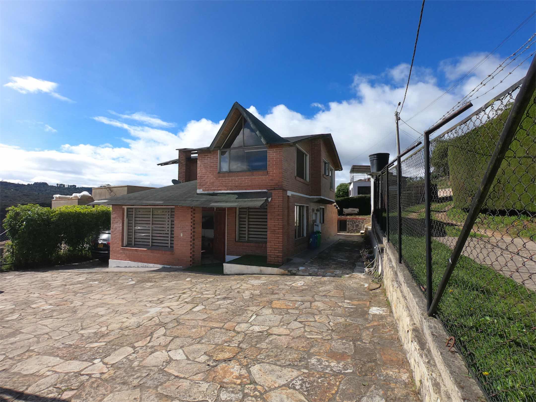 Linda casa campestre de 200m2 en San Diego, El Salitre – La Calera Cundinamarca