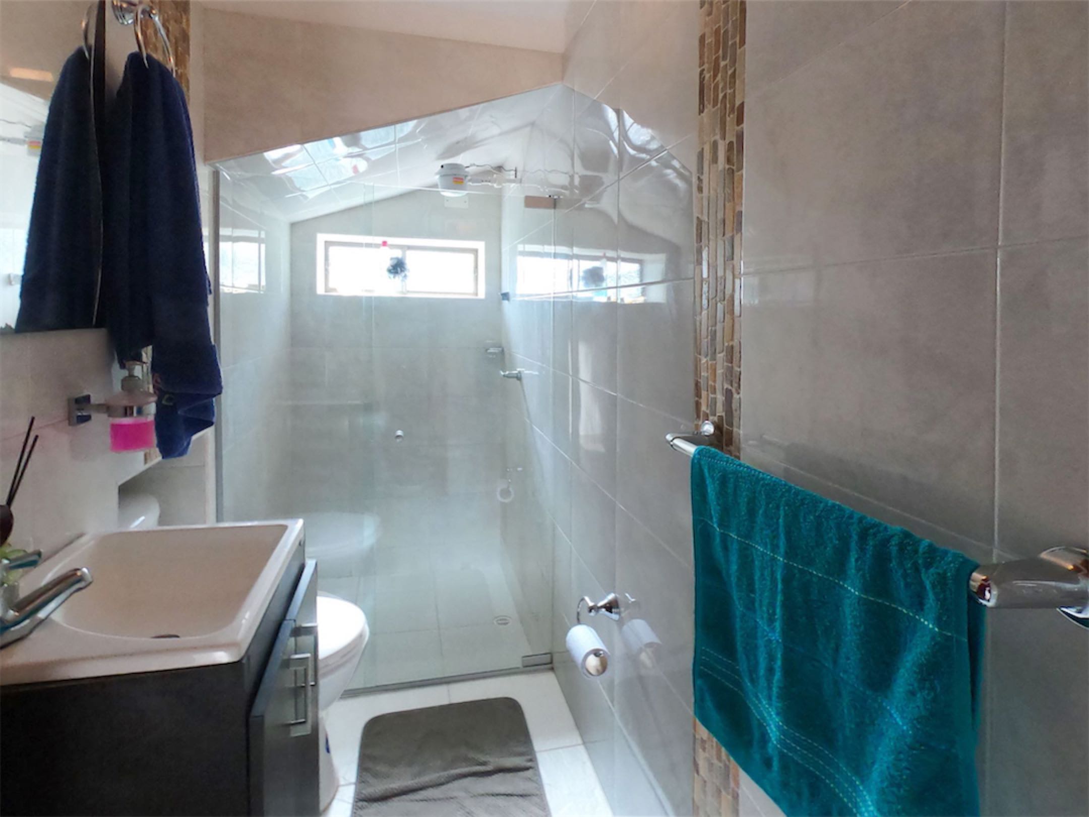 Linda casa campestre de 200m2 en San Diego, El Salitre – La Calera Cundinamarca