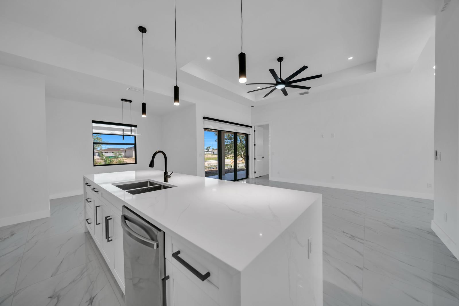 Casa nueva y moderna de 155m2 en Cape Coral – La Florida USA