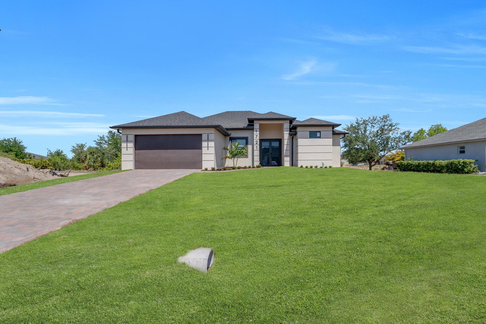 Casa nueva y moderna de 155m2 en Cape Coral – La Florida USA
