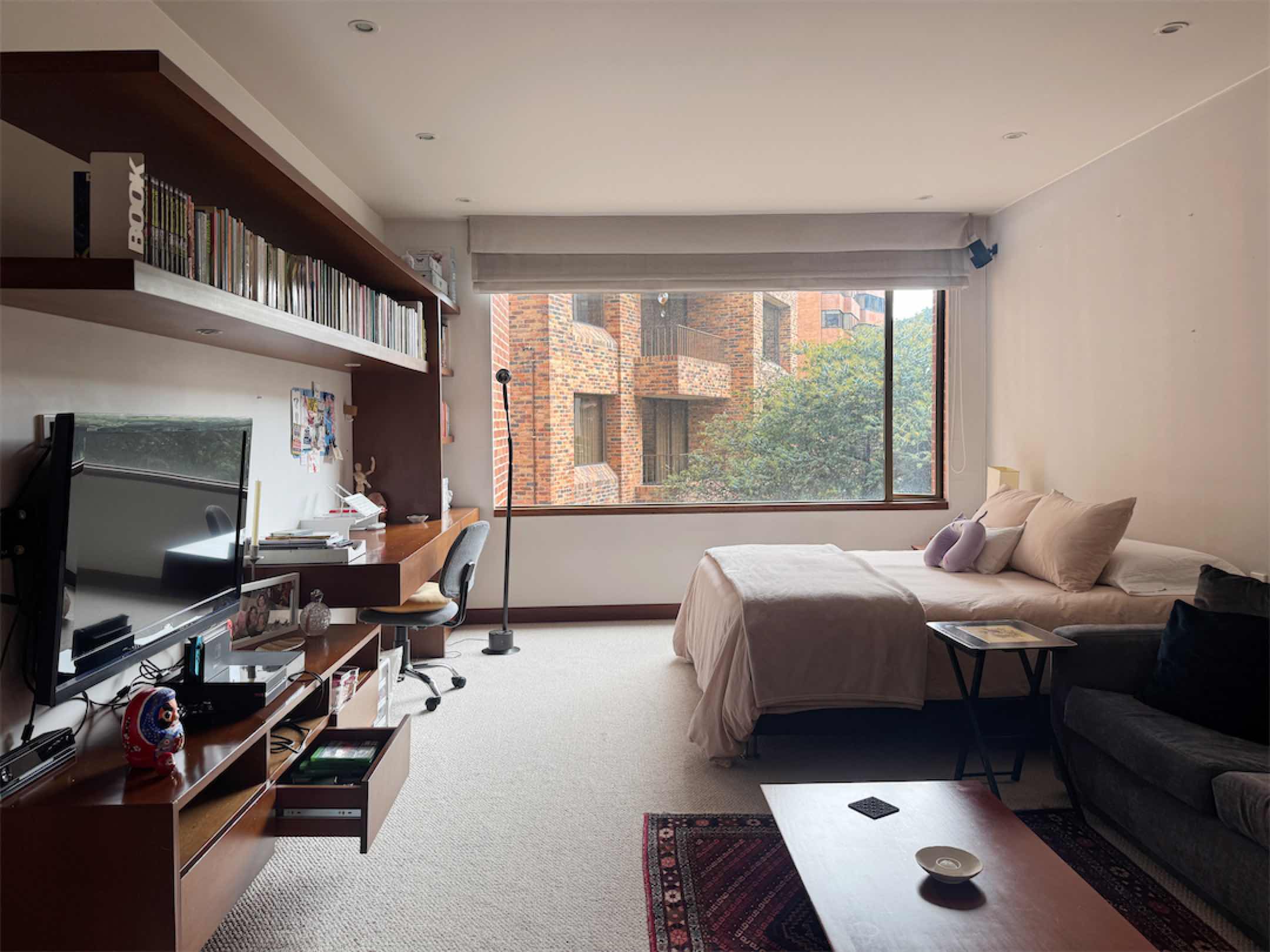 Confortable apartamento de 403.87m2 con terraza y vista a la ciudad, en Chicó Alto