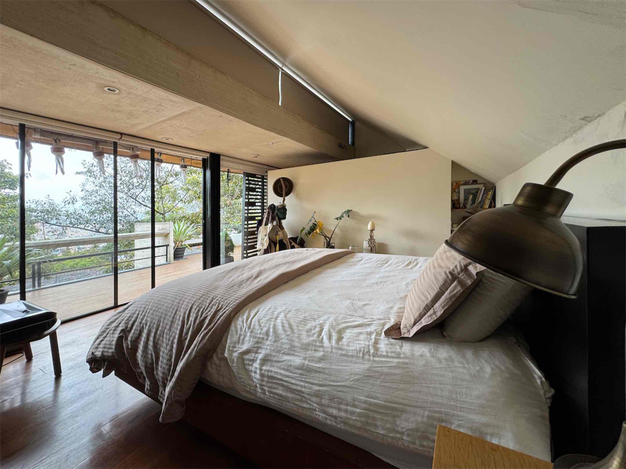 Una obra arquitectónica de 250m2 en medio de la naturaleza. Niquia, Provenza – Bogotá