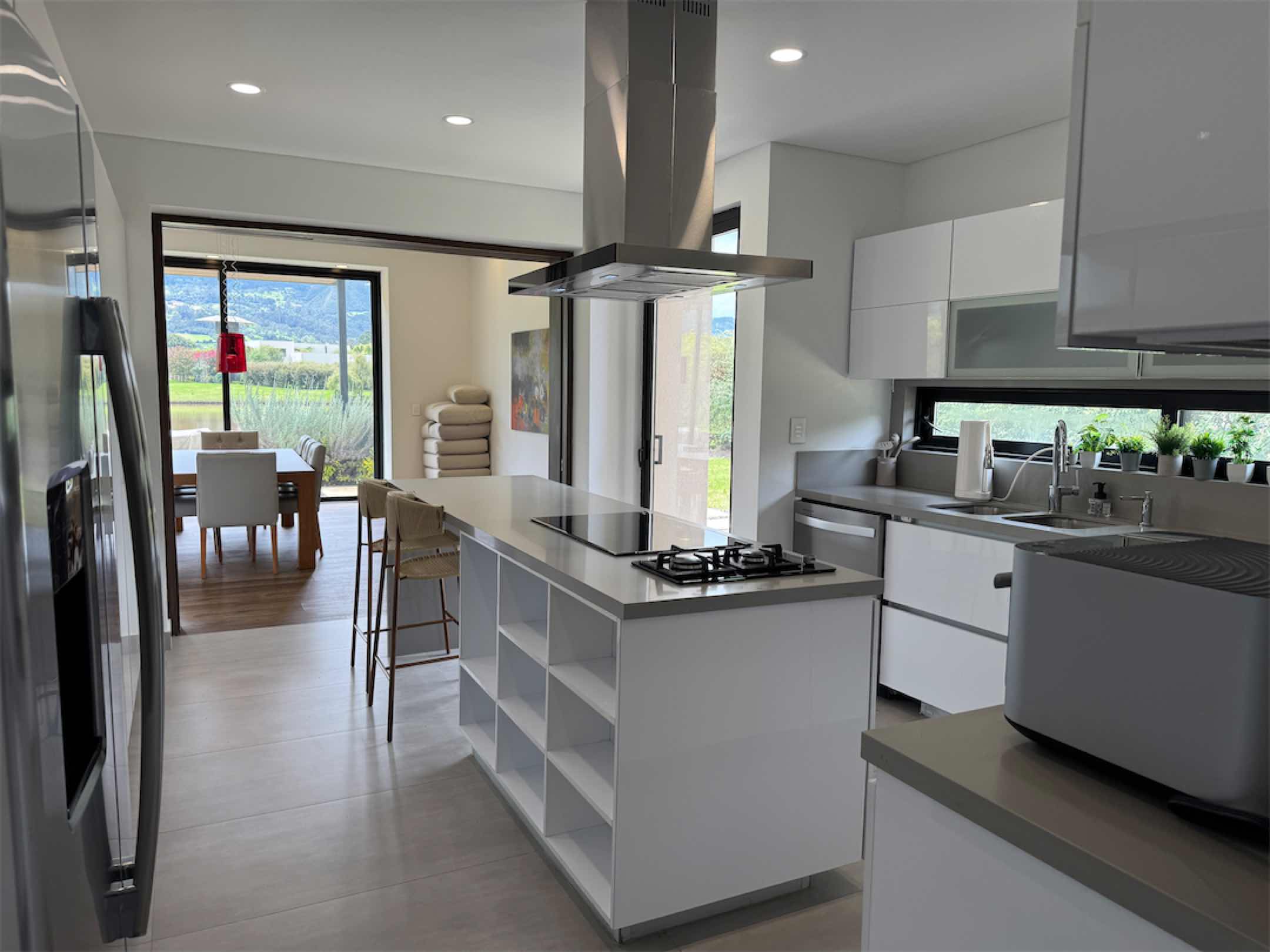 Casa de campo de alto standing con 503m2 y vista a lago, en Reserva de Potosí