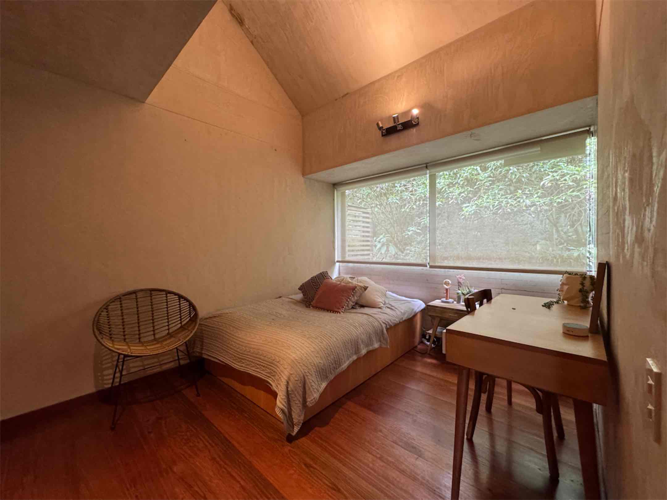 Una obra arquitectónica de 250m2 en medio de la naturaleza. Niquia, Provenza – Bogotá