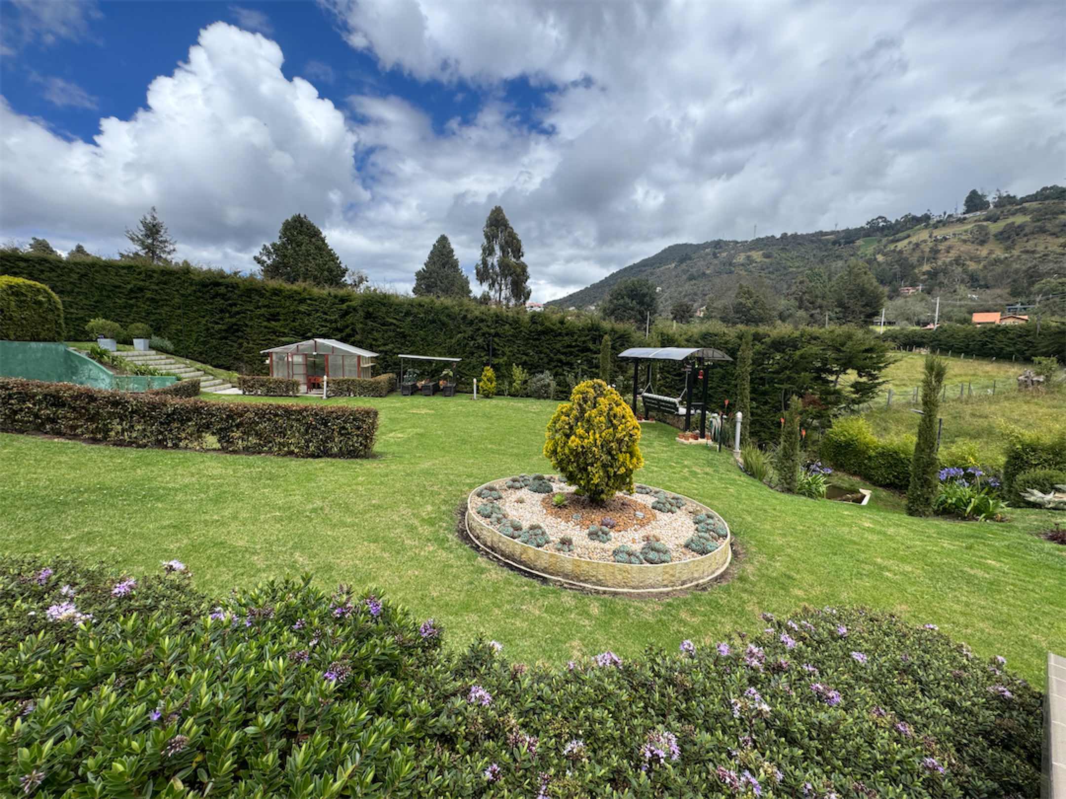 Linda obra arquitectónica de autor | El Salitre, La Calera – Cundinamarca
