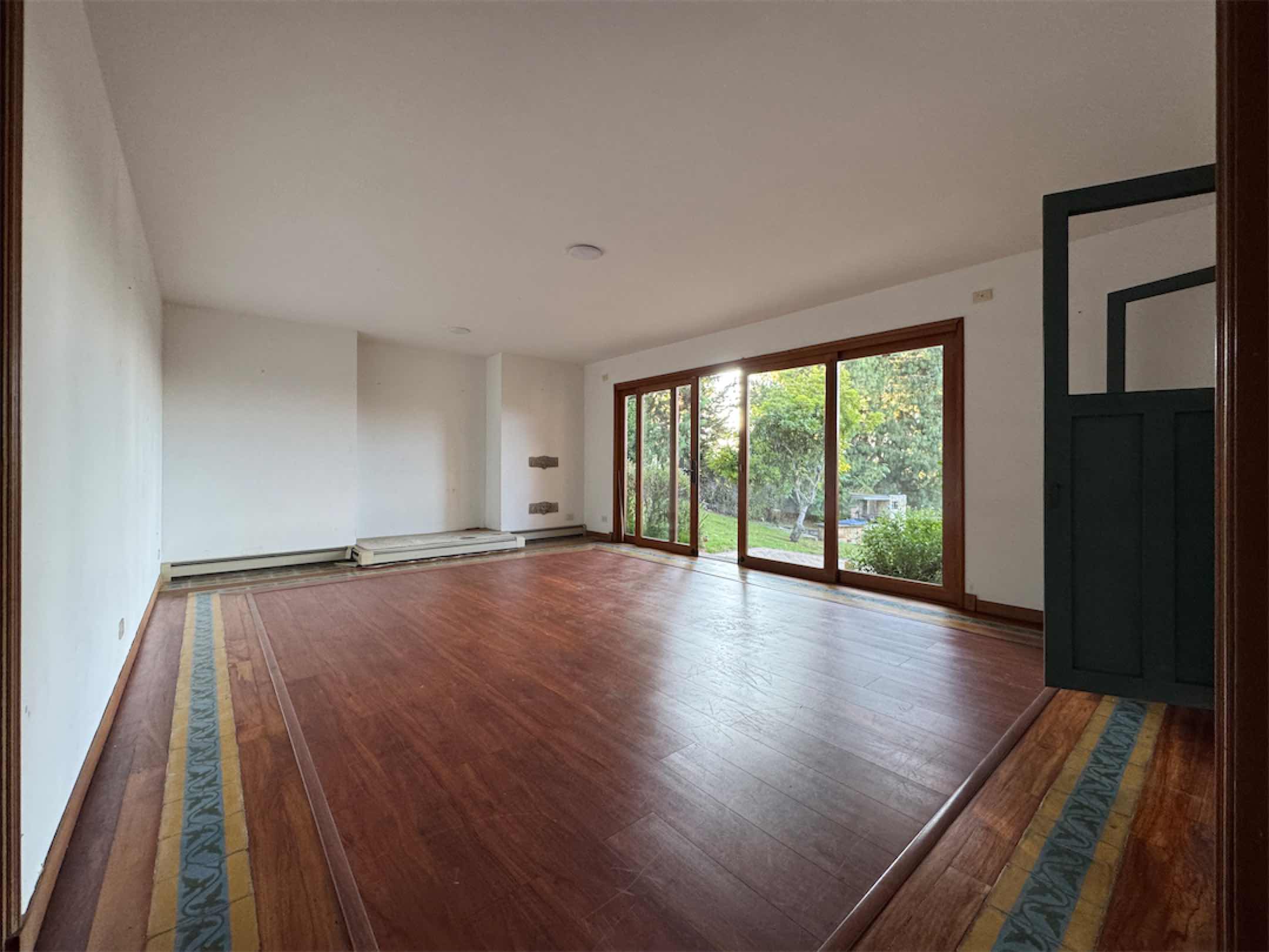 Linda casa campestre de 428m2 con diseño arquitectónico en Rodamonte, vía a La Calera