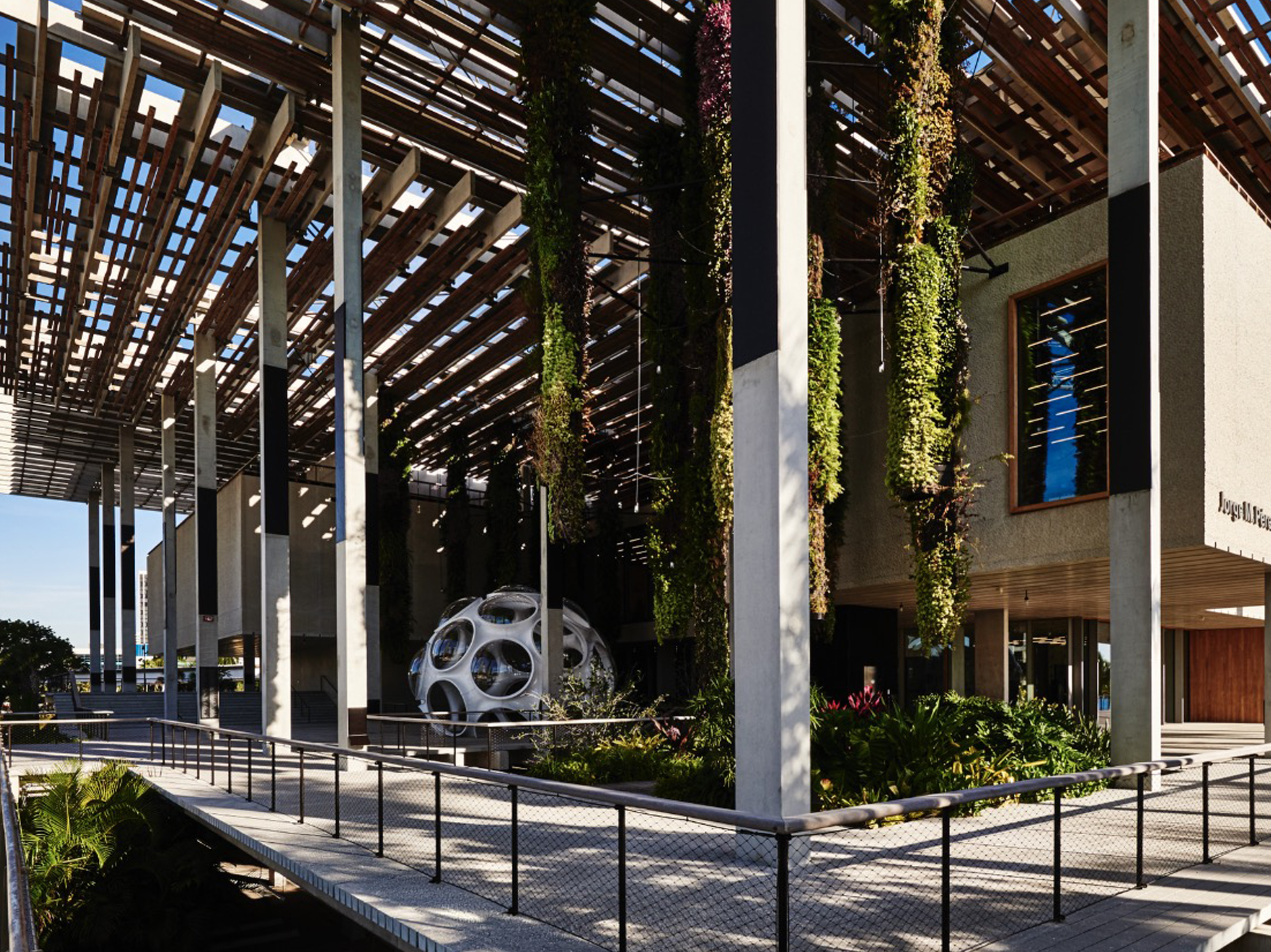 DELANO RESIDENCES & HOTEL MIAMI. La sofisticación icónica llega al Downtown de Miami