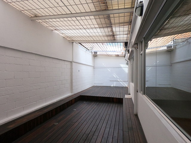 360 m² remodelados para vivir y/o trabajar desde casa, con 4 habitaciones – Antiguo Country