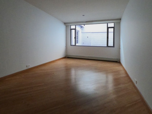 360 m² remodelados para vivir y/o trabajar desde casa, con 4 habitaciones – Antiguo Country