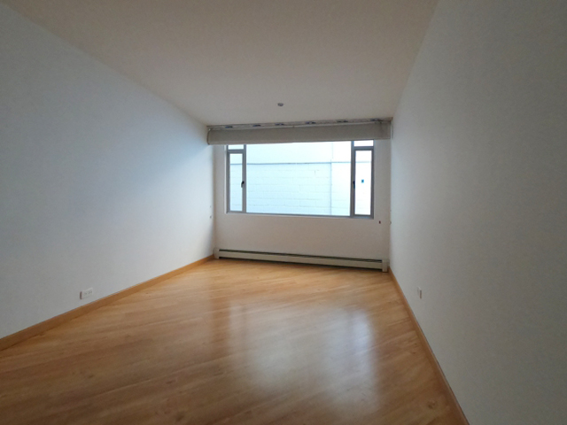 360 m² remodelados para vivir y/o trabajar desde casa, con 4 habitaciones – Antiguo Country