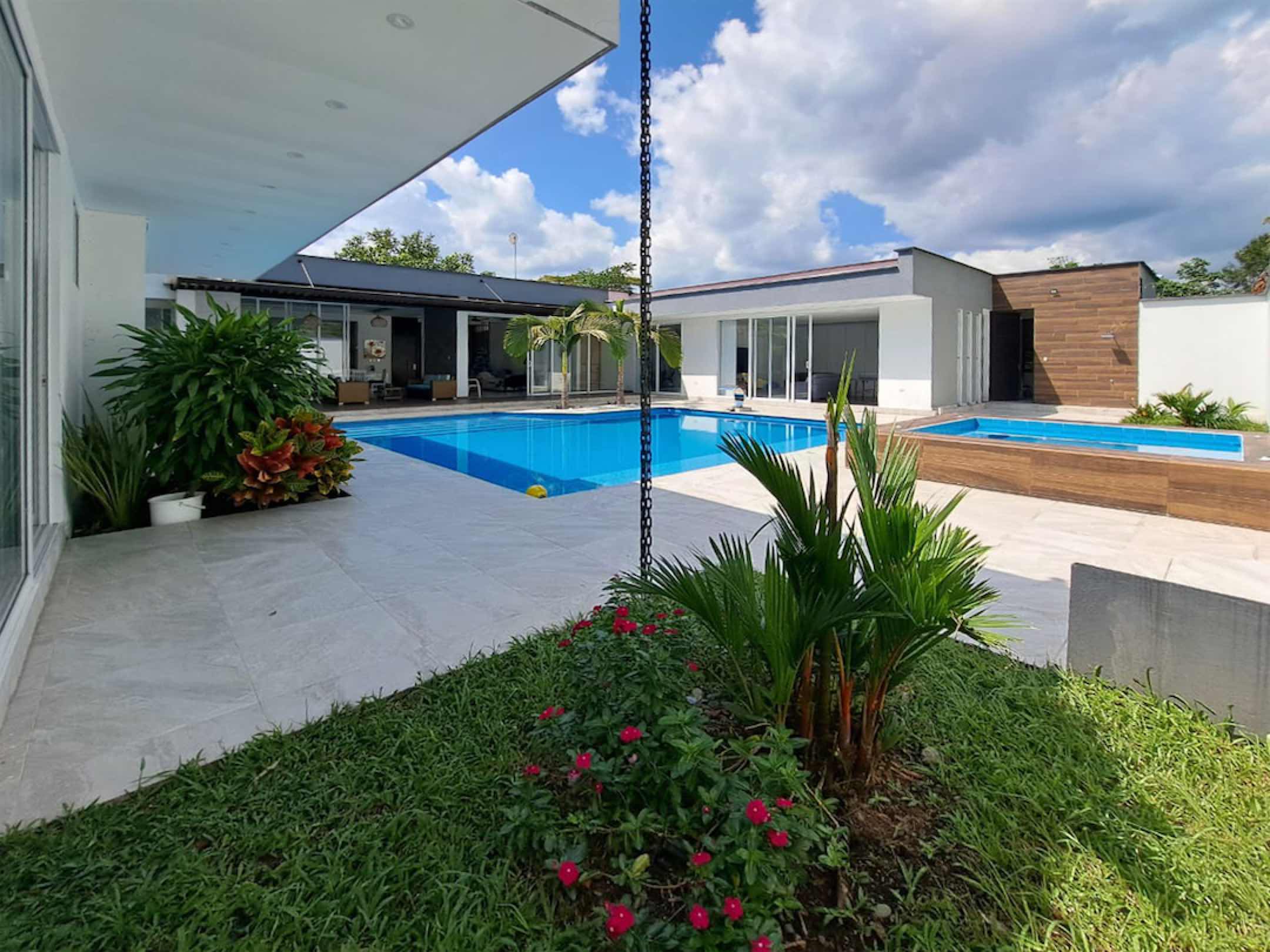 Casa campestre de lujo a las afueras de Villavicencio, Condominio La Cayena