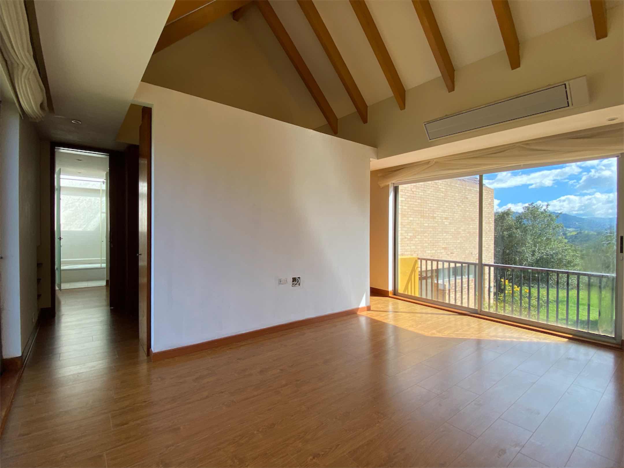 11 Hab P 11 Una de las casas más lindas de Sikasue, diseñada por arquitectos para sentirse como hogar