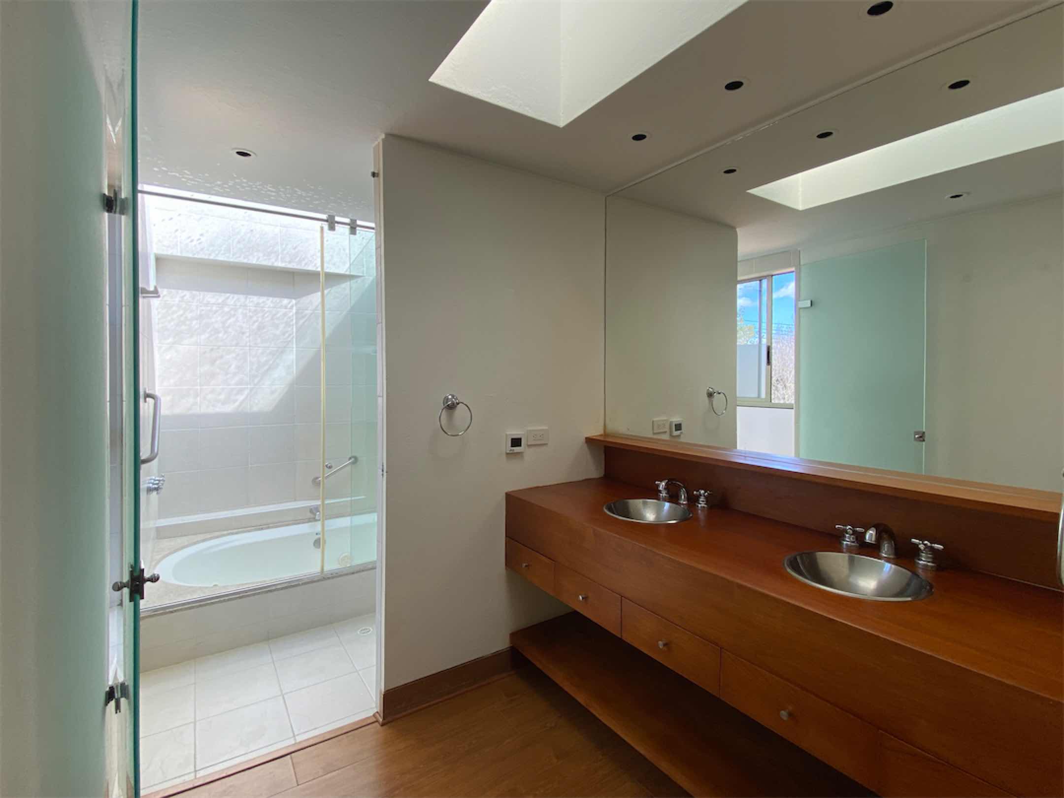 12 Hab P Baño 3 copia Una de las casas más lindas de Sikasue, diseñada por arquitectos para sentirse como hogar